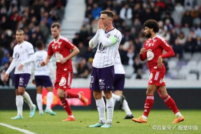 满冠体育 -周二001西甲塞维利亚vs巴利亚多利德